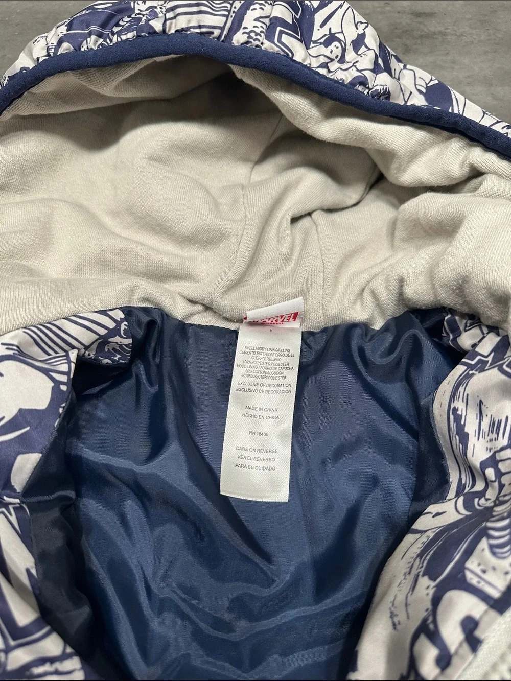 Boys size 6 puffer jacket